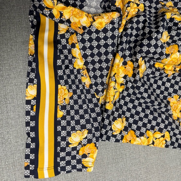 Murano Liquid Luxury Slim Fit Floral Checker Polo Shirt - Picture 6 of 9